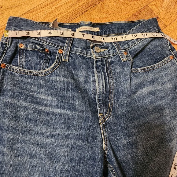 Levi's Low Pro Straights EUC! - Picture 10 of 12